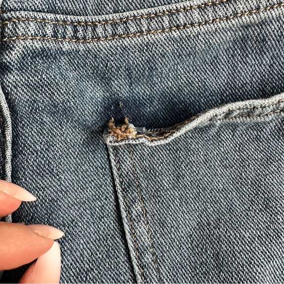 PacSun High Rise Mom Jeans - Picture 6 of 6